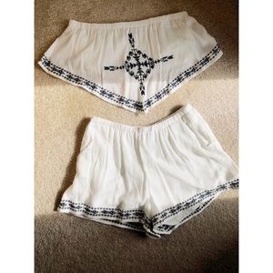 Women’s 2 Piece Outfit - Size S